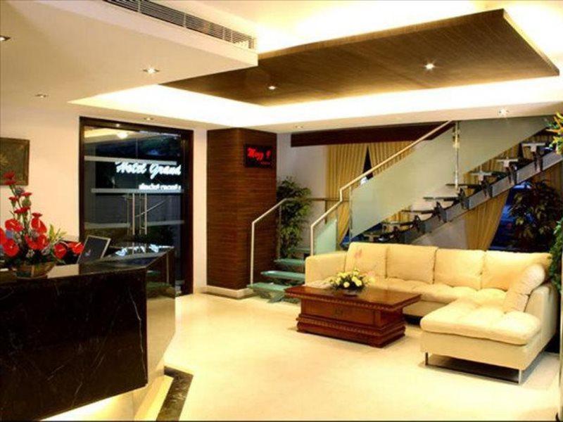 Octave Hotel - Double Road Bangalore Buitenkant foto