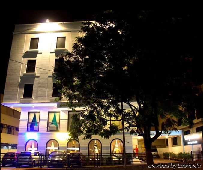 Octave Hotel - Double Road Bangalore Buitenkant foto