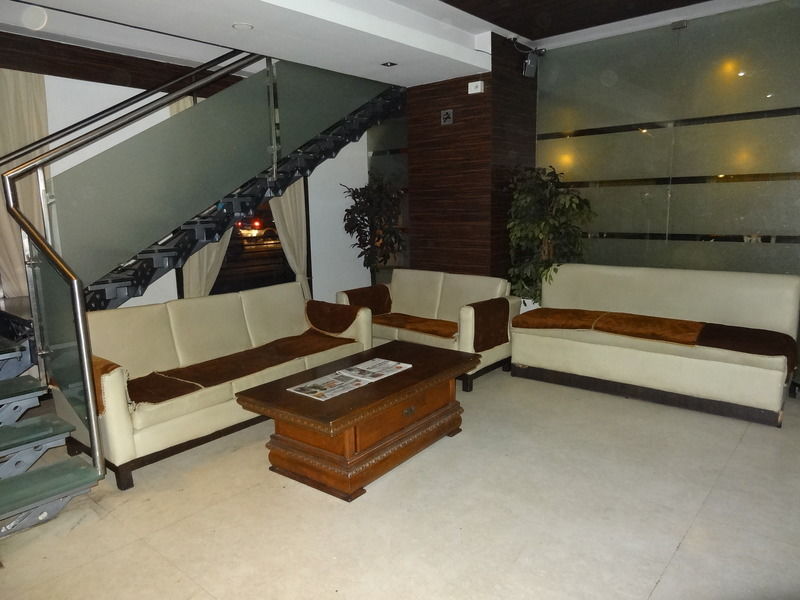 Octave Hotel - Double Road Bangalore Buitenkant foto