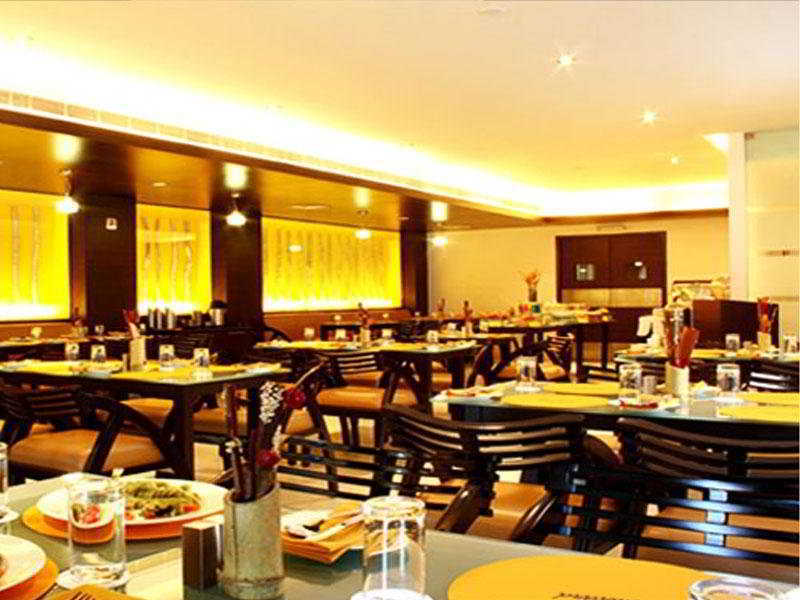 Octave Hotel - Double Road Bangalore Buitenkant foto